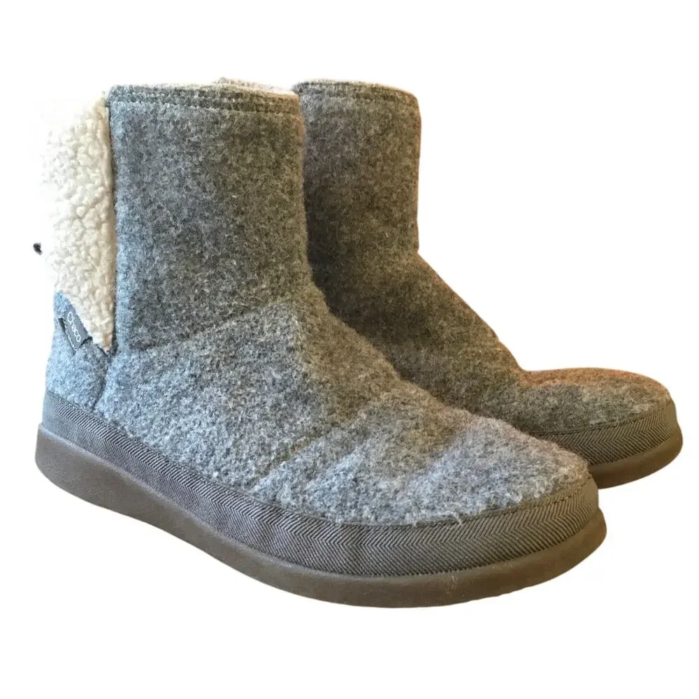 Chaco Revel Tall  Wool Chelsea Boot  Womens 7 Grey Ankle Bootie Comfy Cozy Warm